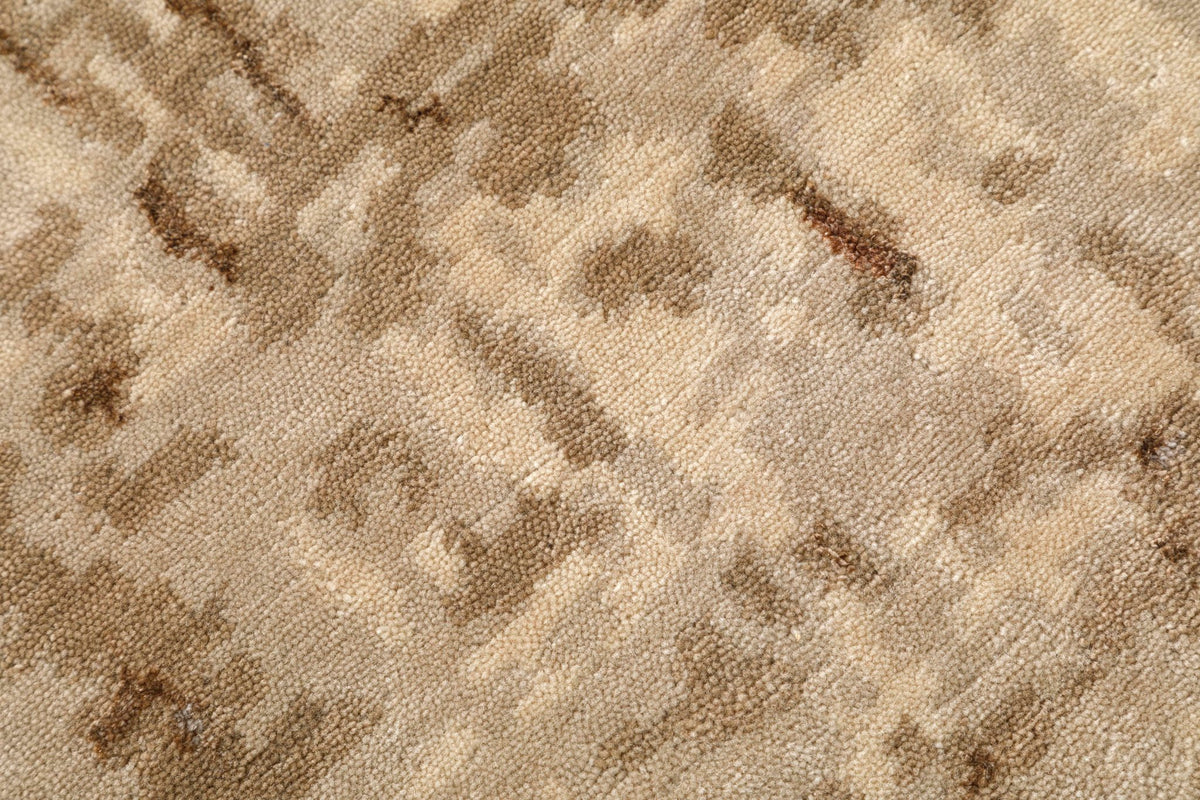 Hand Knotted Albika Rug - NuStory