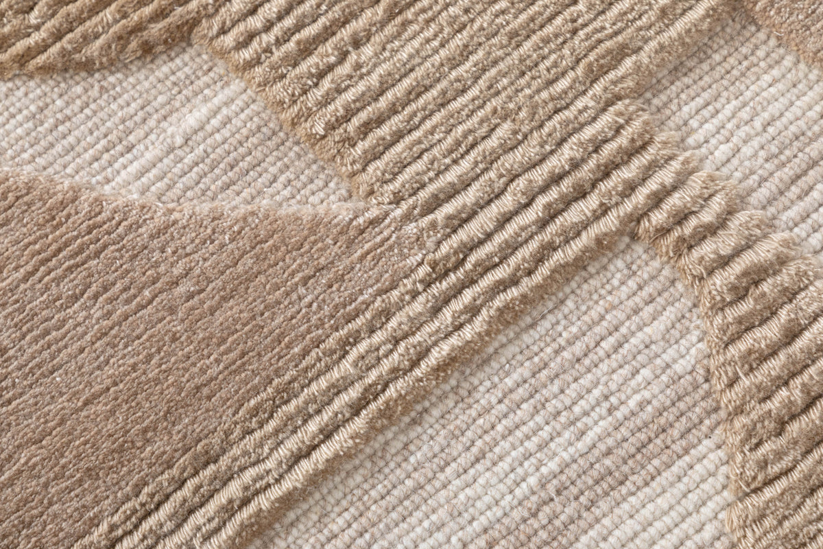 Hand Knotted Tanisk Rug