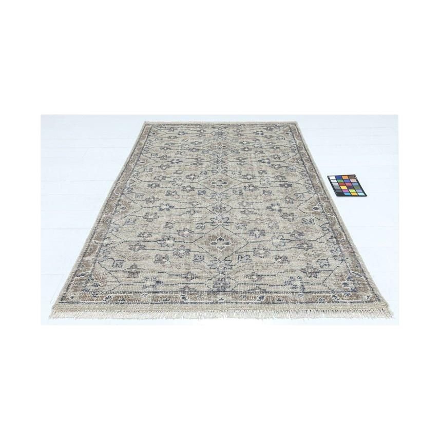 Hand Knotted Finial Rug - NuStory