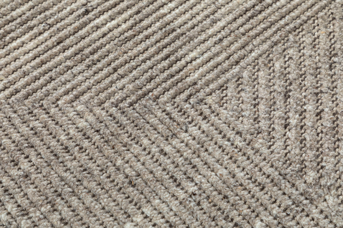 Hand Knotted Impick Rug
