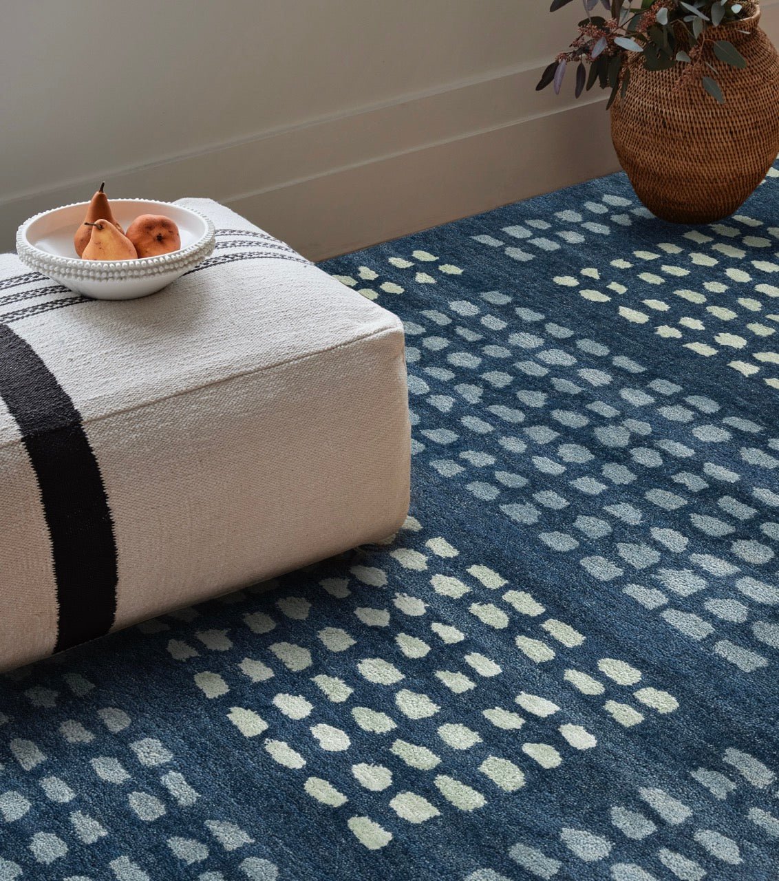 Hand Tufted Pigment Rug