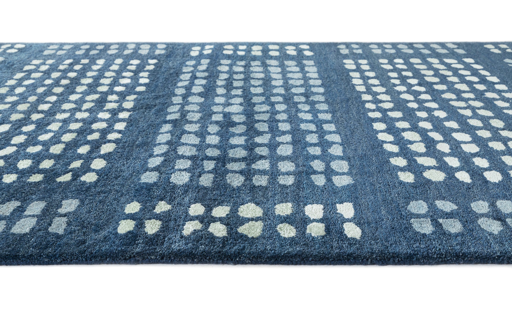 Hand Tufted Pigment Rug - NuStory