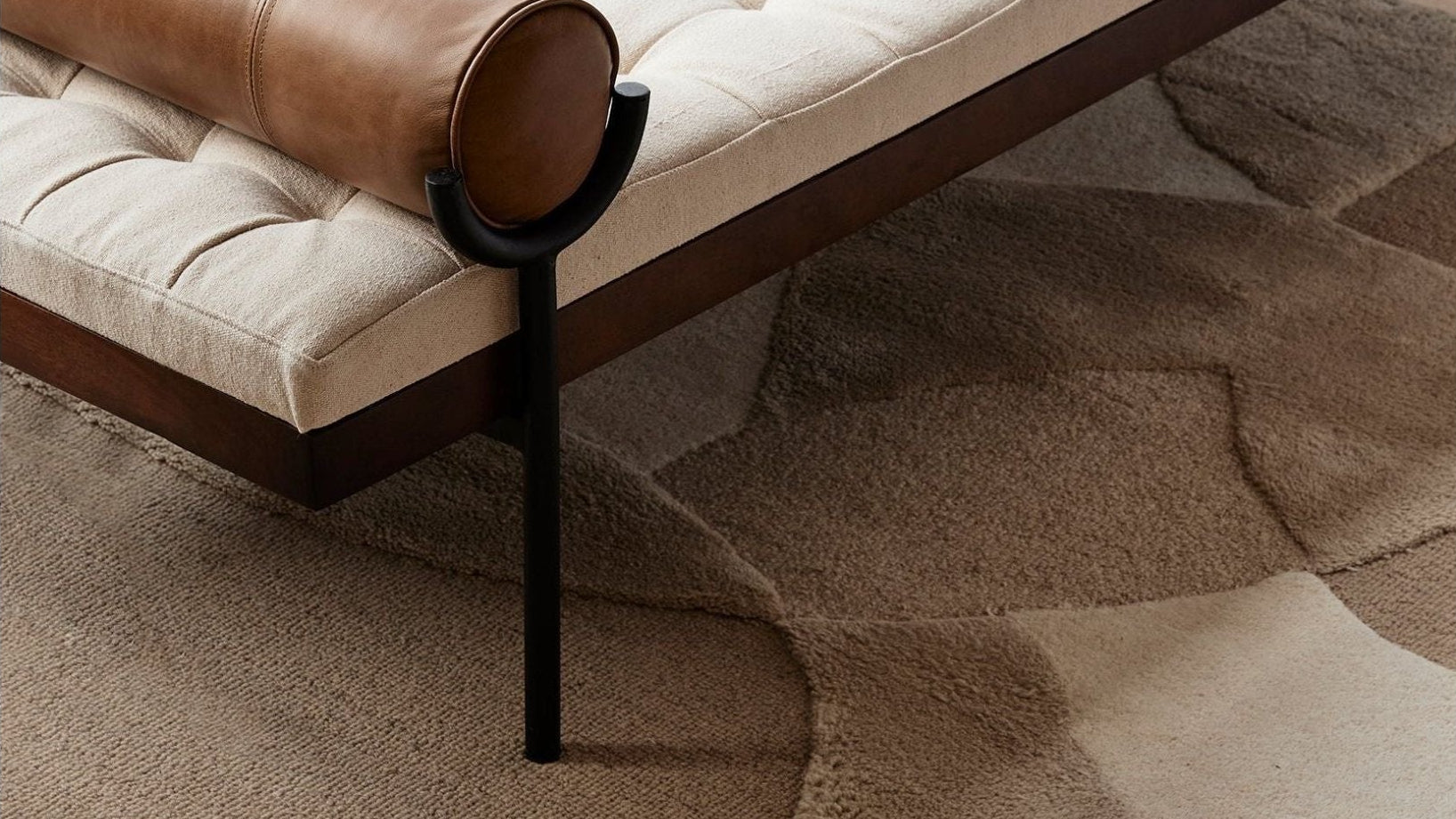 Curvature Rug - NuStory